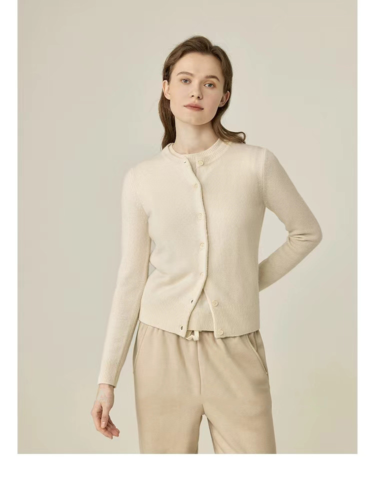 Qili Colorful Gemstone 12-color seamless one-piece Merino wool button cardigan, a versatile knitted long-sleeved top for commuting pic 50