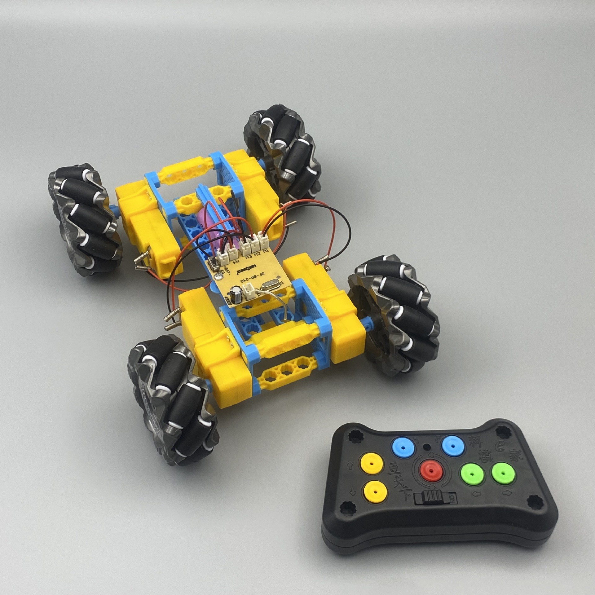 Robocop small production four-wheel drive remote control car DIY model maker student training assembly building block racing car pic 6