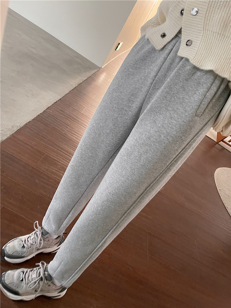 Beige fleece and thickened casual sweatpants for women, loose and slimming cotton pants, soft and warm radish pants pic 13