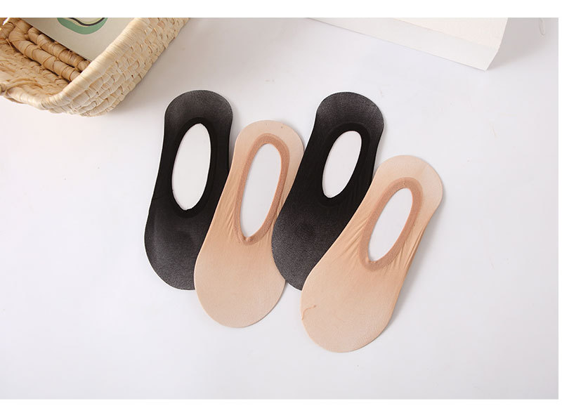 Primavera verano 2022 nuevo calcetines de barco para mujeres delgadas de boca clara color sólido calcetines invisibles respirables calcetines versátiles para mujeres wholesale pic 12