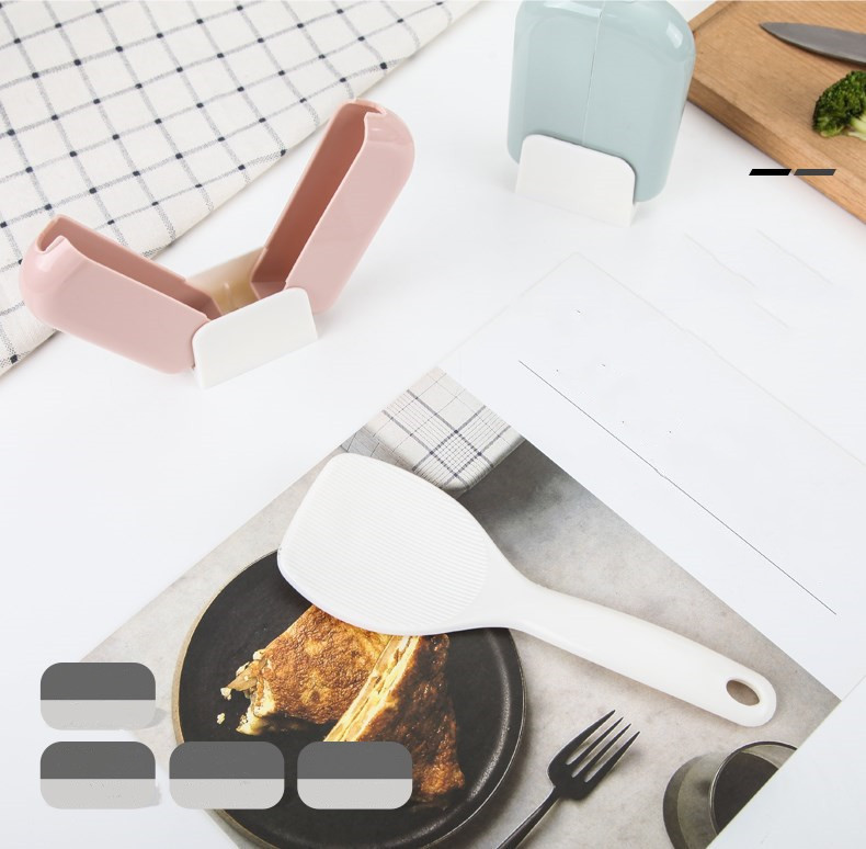 Factory direct sales of plastic rice spoons, creative automatic rice spoons, cross-border rice serving spoons, non-stick rice spatulas, creative tableware pic 1