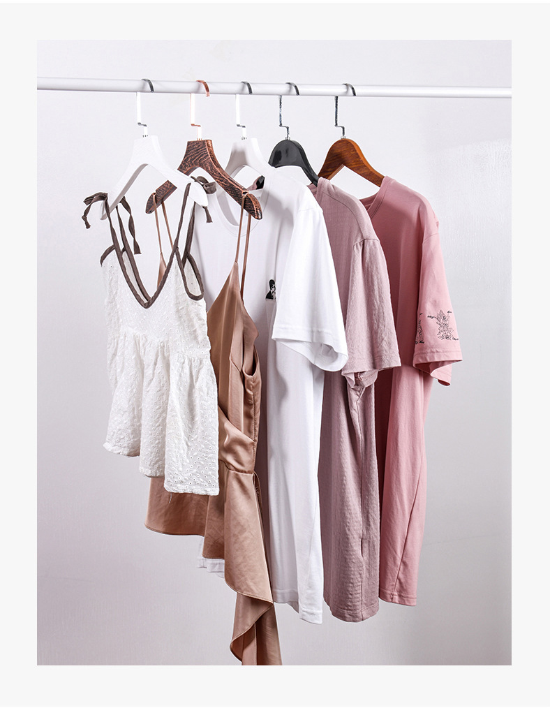 服装店衣架仿木纹防滑塑料无痕衣架夹板黑白色衣挂服装衣挂撑无痕详情3