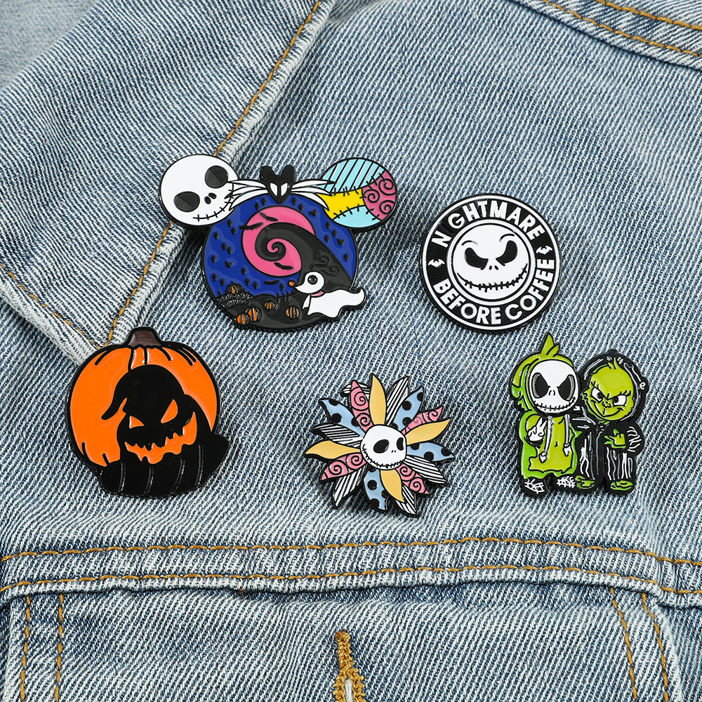 Christmas Eve Horror series brooches, Black Witch pins, European and American Halloween series metal badges pic 11