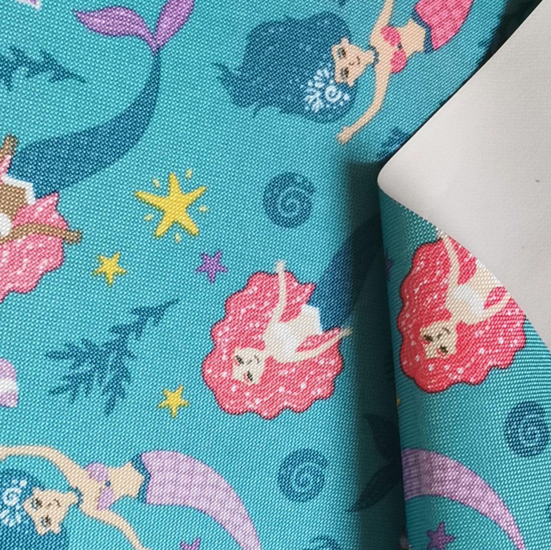 Factory direct sales of 400*300 68T PVC printed fabric for school bags, handbags, chairs and seat cushions, all polyester fabric pic 3