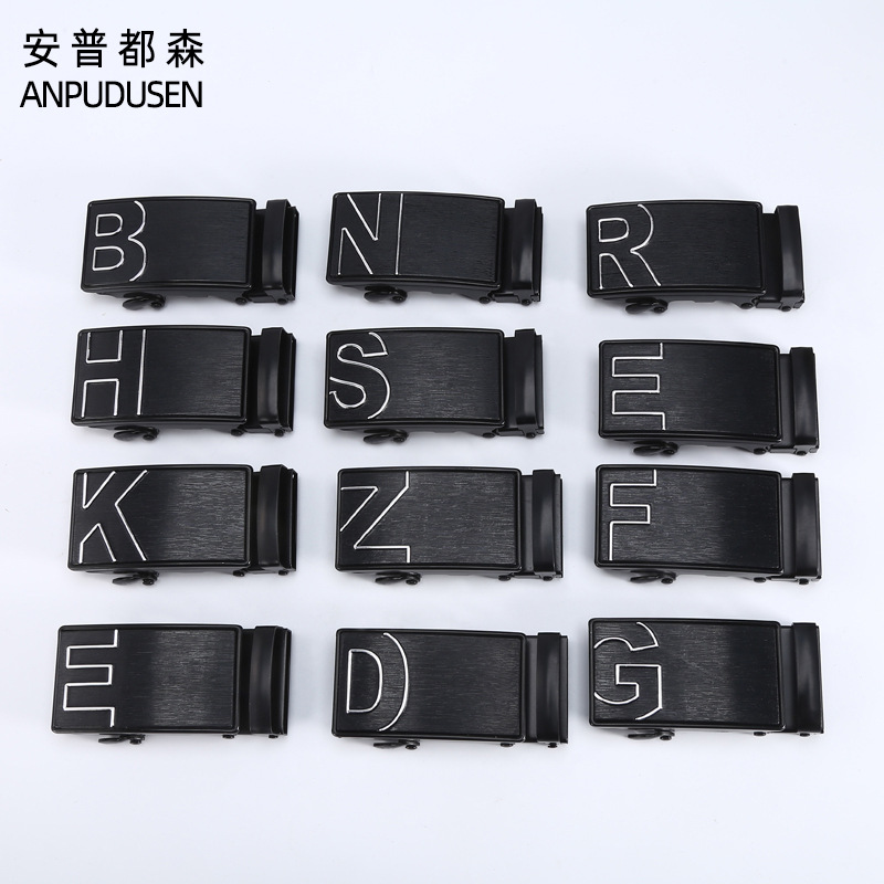 新亚克力板皮带扣自动铁腰带扣字母简约大方不可激光LOGO厂家直销详情7