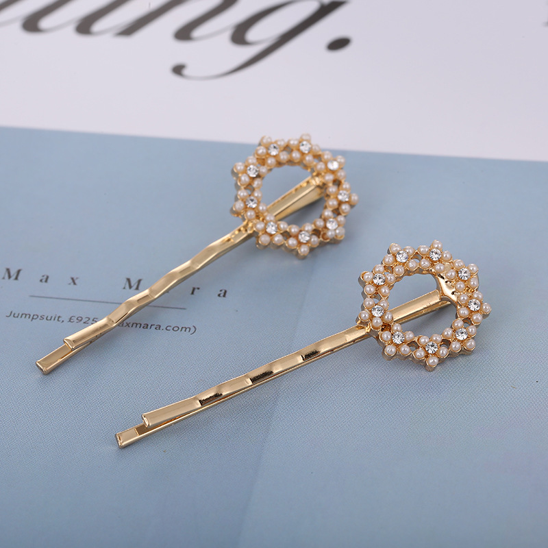 Diadema de perlas versión coreana mujer horquilla clip de una palabra moda corona corazón pajarita diamante nueva llegada accesorios para el pelo al por mayor pic 3