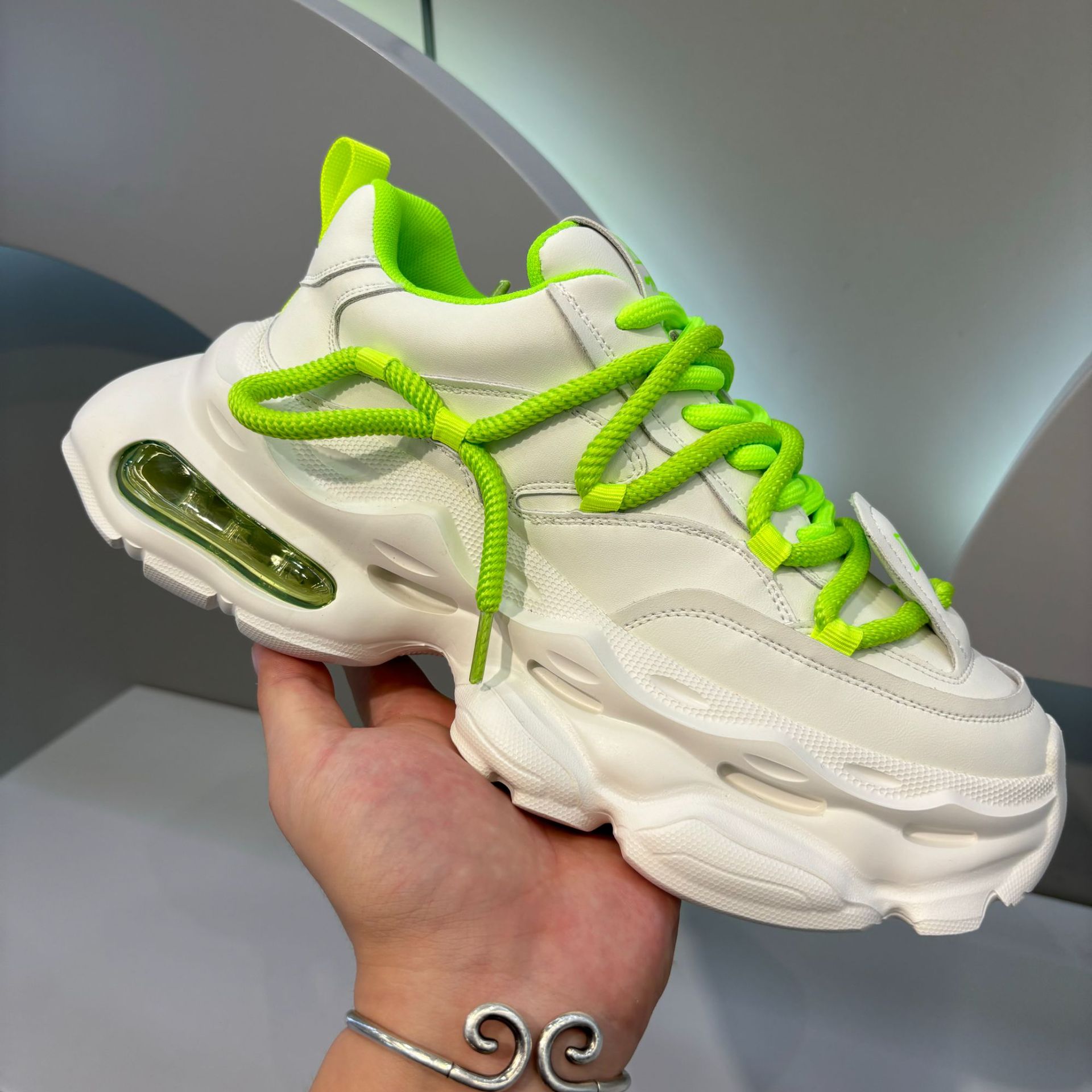 2024新款薄款小白鞋增高透气网面鞋子男款夏季厚底老爹鞋百搭男鞋详情18