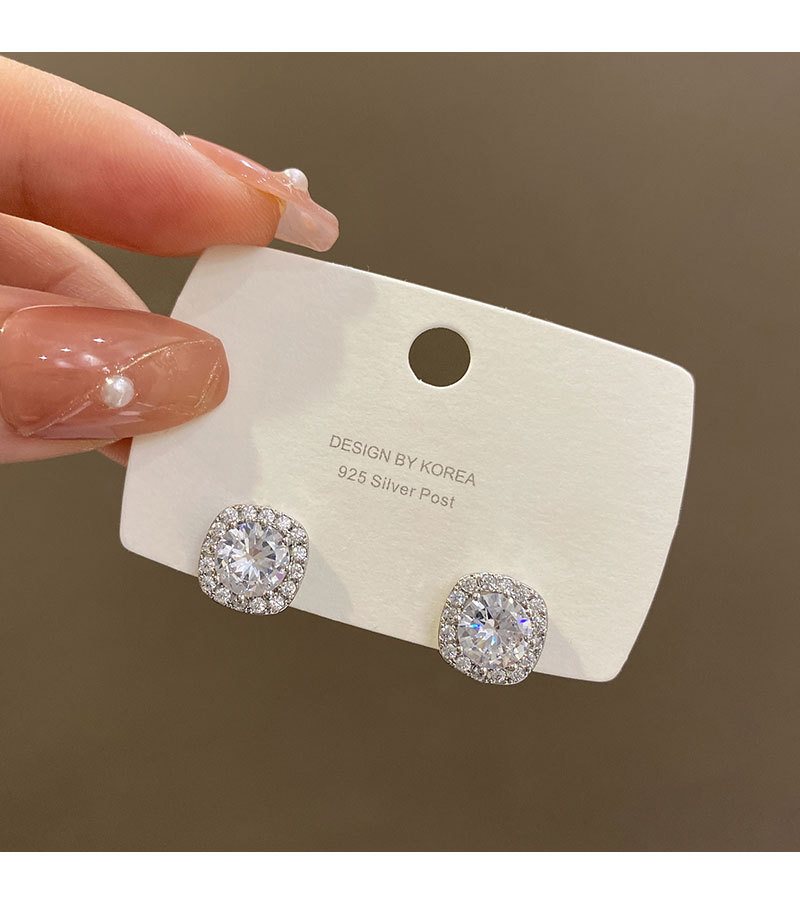 925银针微镶锆石轻奢超闪耳钉女高级感气质简约方形耳环耳饰批发详情10