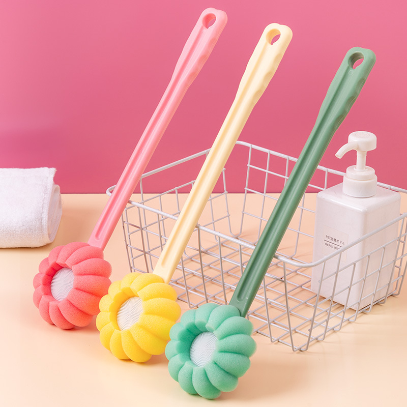 A long-handled sponge bath scrubber pic 4
