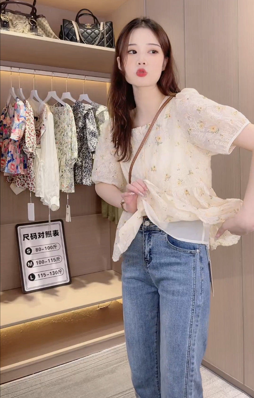 夏季新款方领碎花短袖衬衫女设计感小众洋气百搭泡泡袖别致上衣详情16