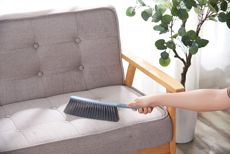 Long-handled large-sized sweeping broom for the bed, a household bed brush for cleaning the bed and bedroom, a soft-bristled vacuum brush for home use pic 7