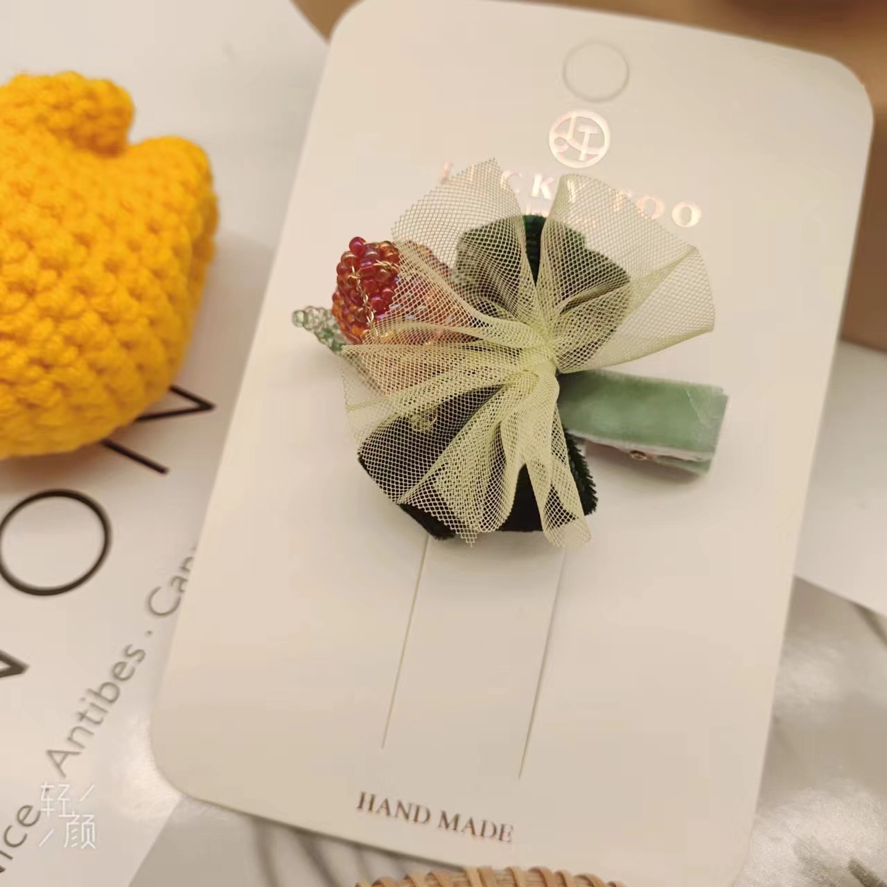 发夹LT10521布艺绒布蝴蝶结串珠立体仿真草莓手工儿童发饰发夹详情2