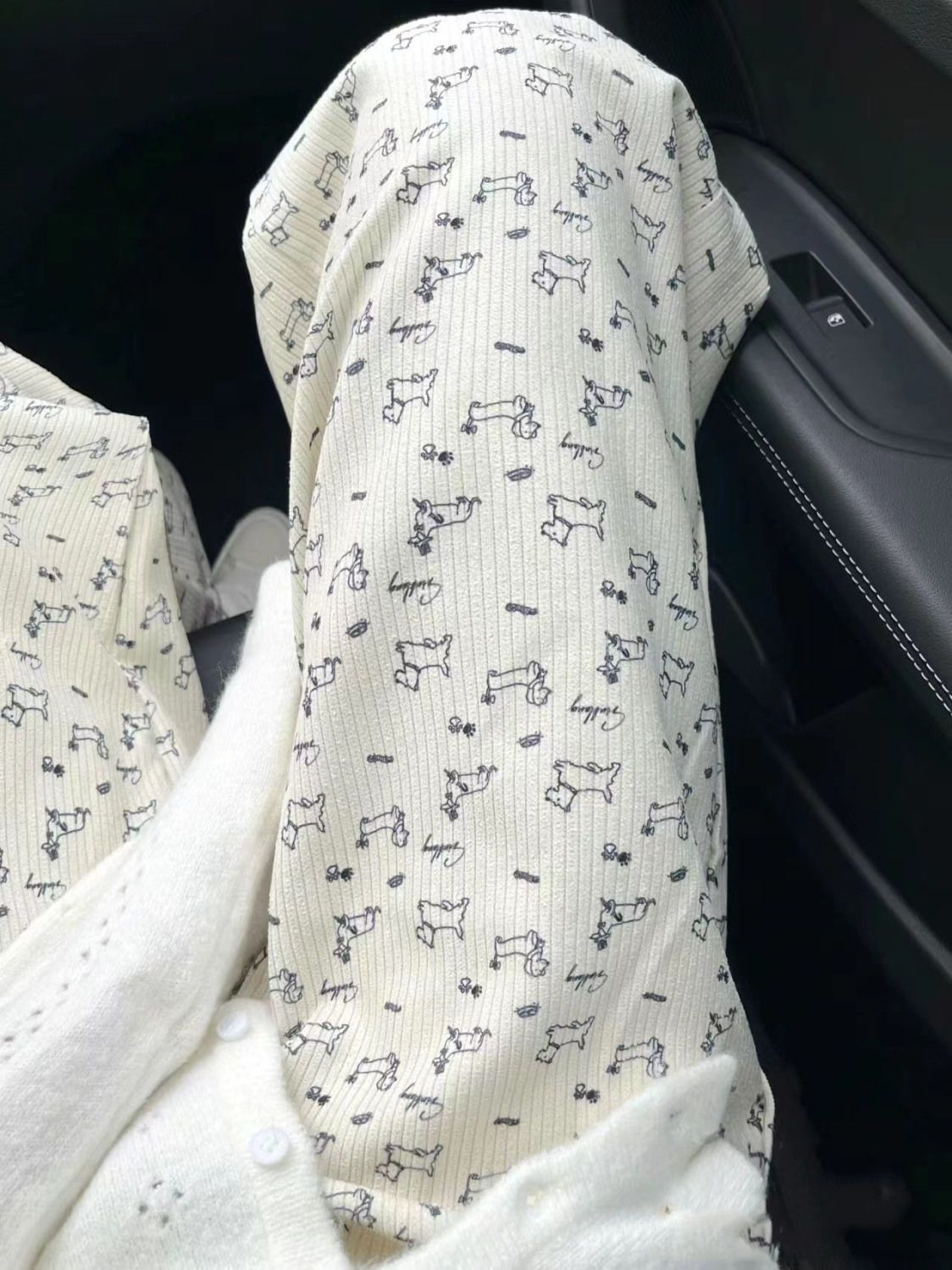 可爱狗狗冰丝阔腿裤女夏季薄款2024新款小个子宽松垂感直筒休闲裤详情3