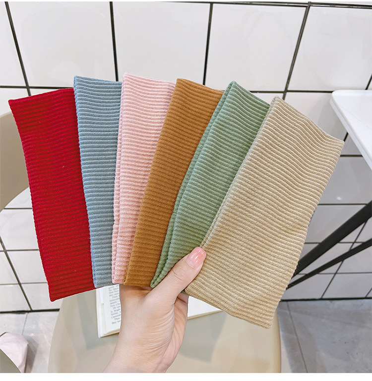 The same style of sports hair band as Ouyang Nana, versatile for female Internet celebrities, sweat-absorbing, running out, knitted woolen headscarf for women pic 10