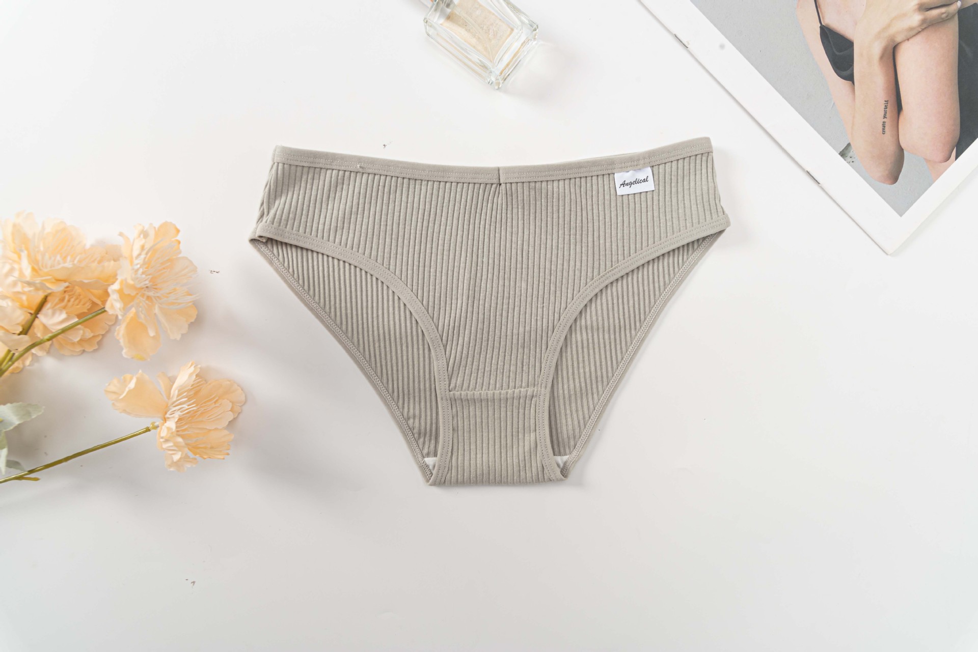 跨境欧美女士内裤中腰透气提臀女内裤高弹舒适女士三角裤批发直供详情11