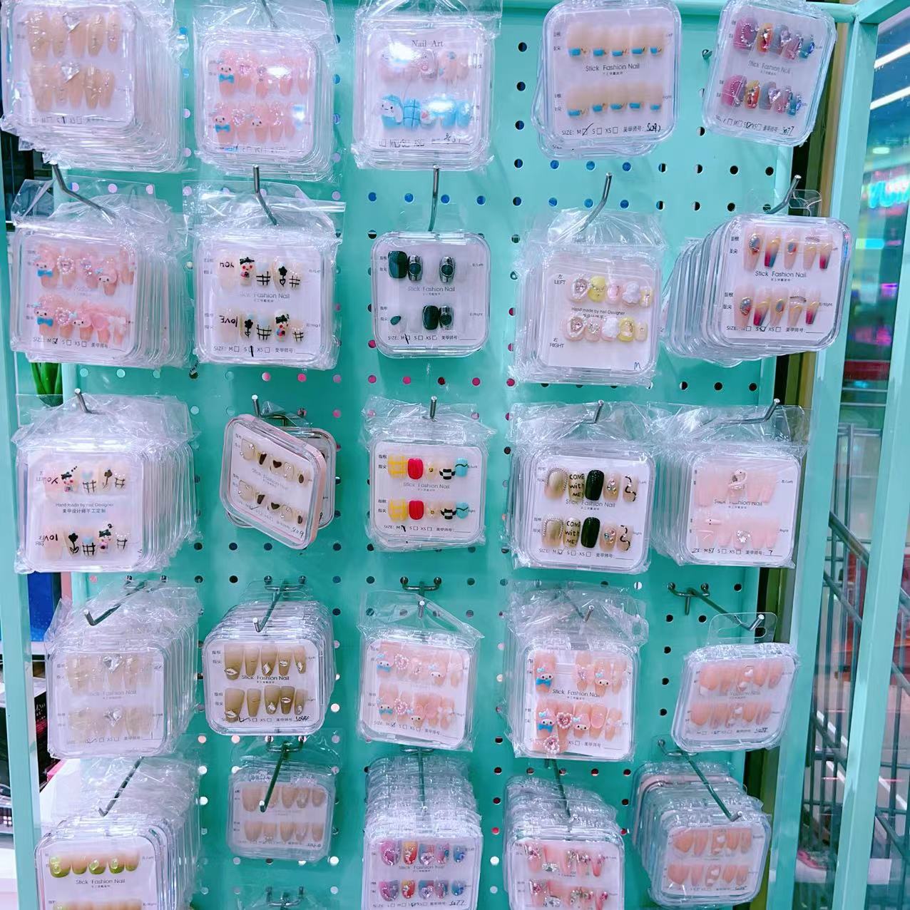 Cross-border new product nail polish, brilliant small nail polish, student nail polish, color aroma, wine red, bright red wholesale pic 1