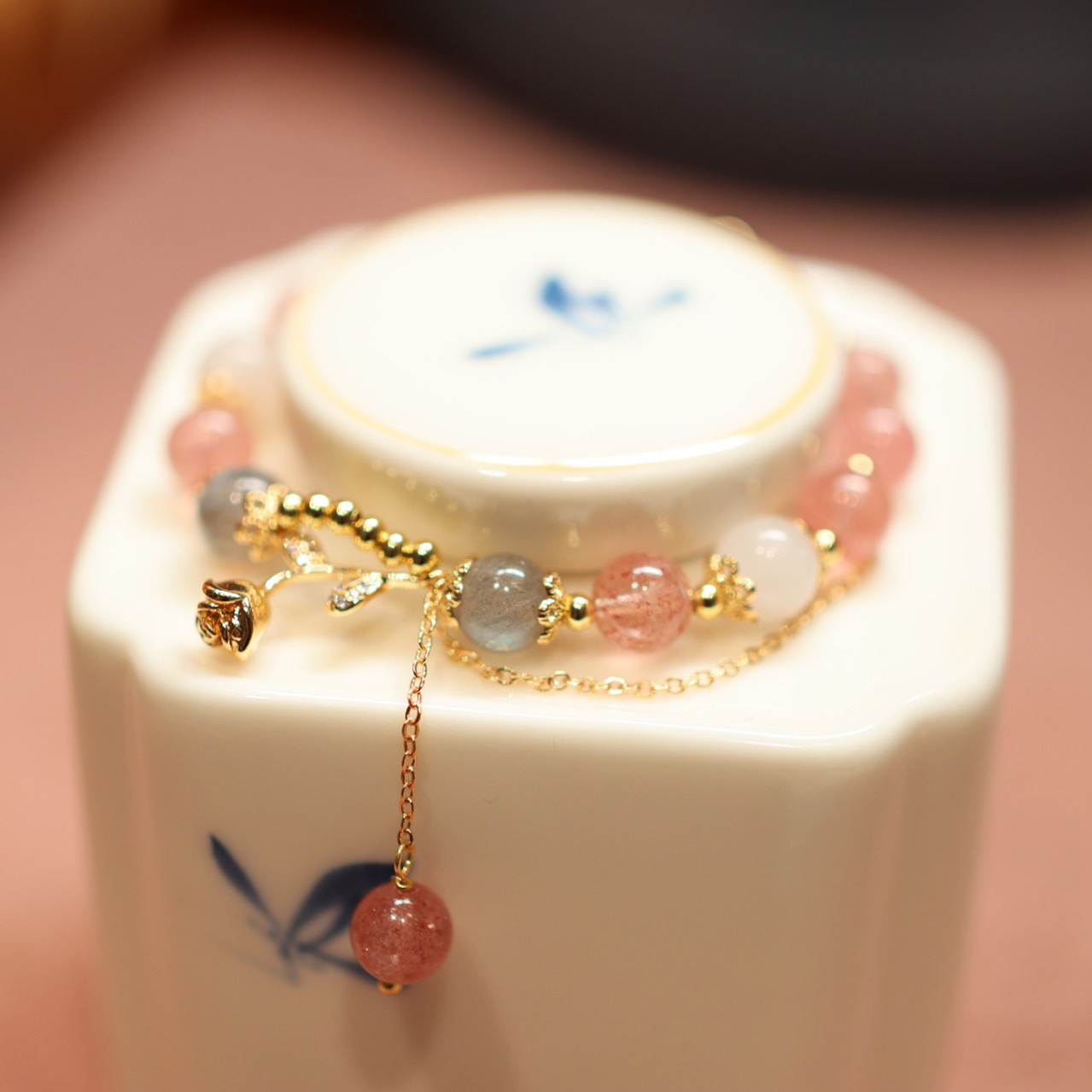 Natural strawberry crystal beaded bracelet, Little Prince and rose pendant bracelet, niche design sense jewelry pic 9