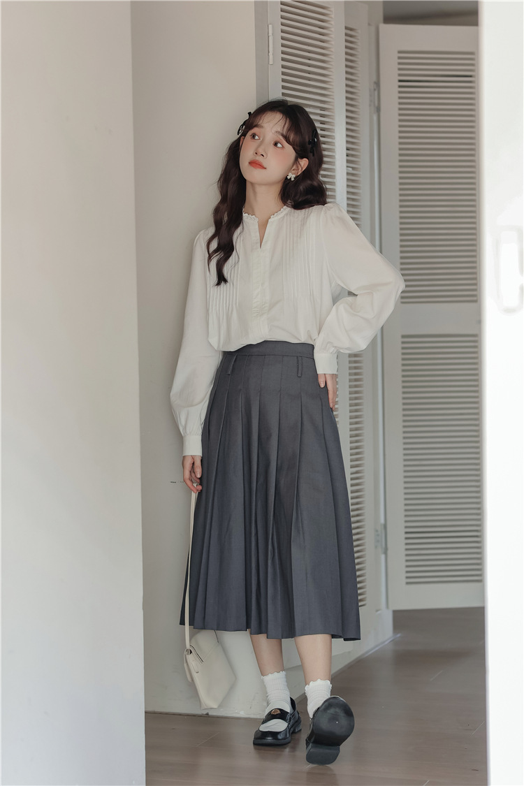 2024秋季新款韩版法式v领蕾丝衬衣女设计感褶皱长袖衬衫宽松上衣详情5