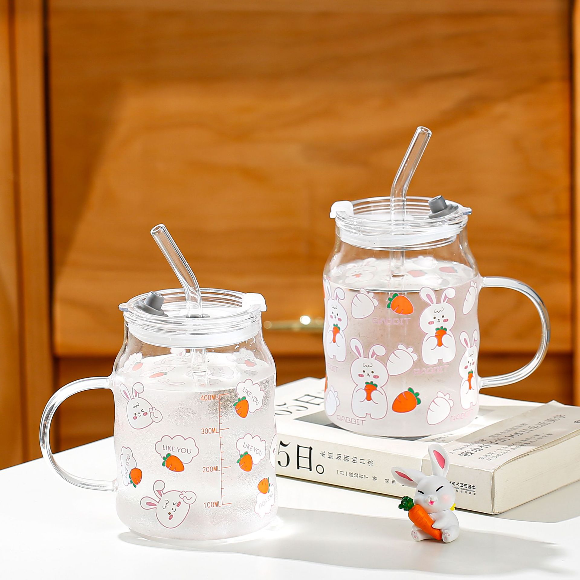 个性家用高颜值卡通可爱兔子萝卜玻璃水杯带盖带吸管学生牛奶杯详情2