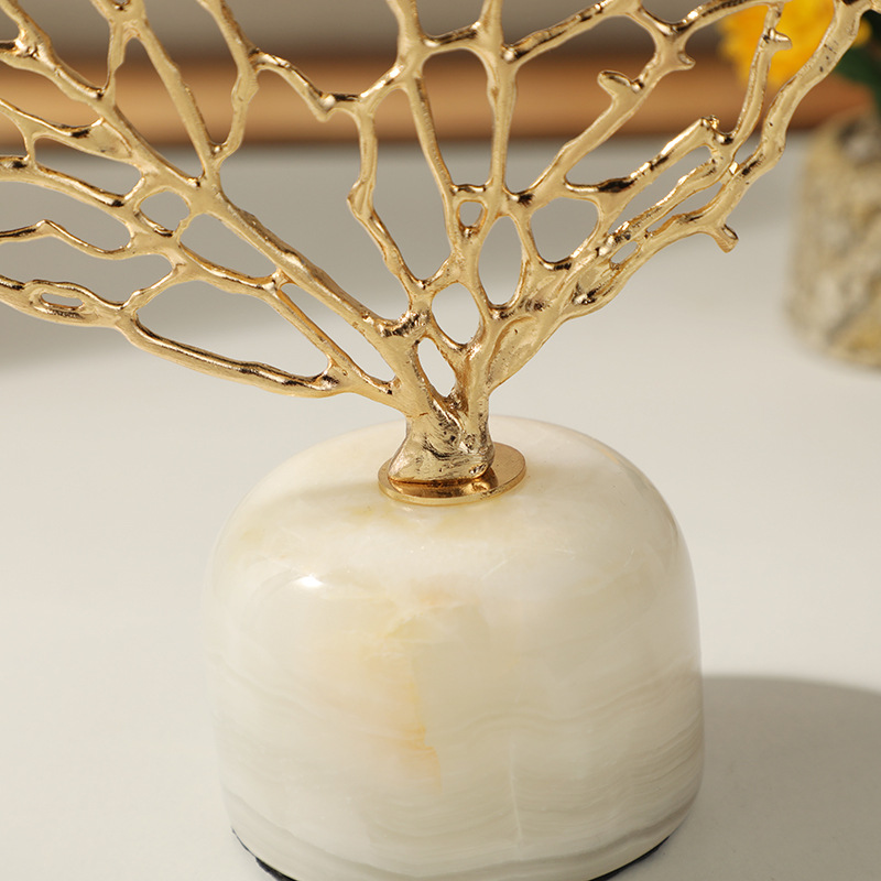 Wholesale of European-style creative metal decorative items, coral tree marble ornaments, home soft furnishings and light luxury decorative decorations pic 19