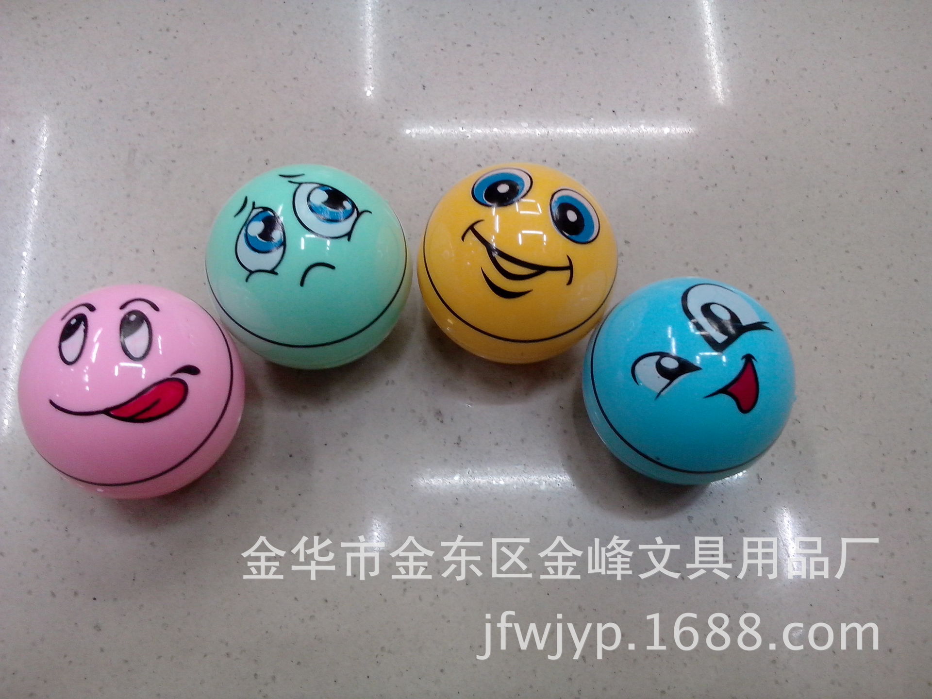 Smiling ball-shaped pencil sharpener, creative expression, manual pencil sharpener, student office pencil sharpener pic 4