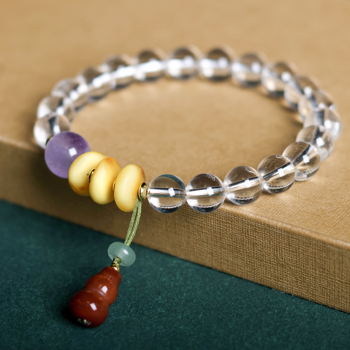 Wholesale of natural white crystal purple lithium bracelets, beeswax cakes, red agate gourds, cultural and artistic bracelets, and new Chinese-style jewelry pic 3