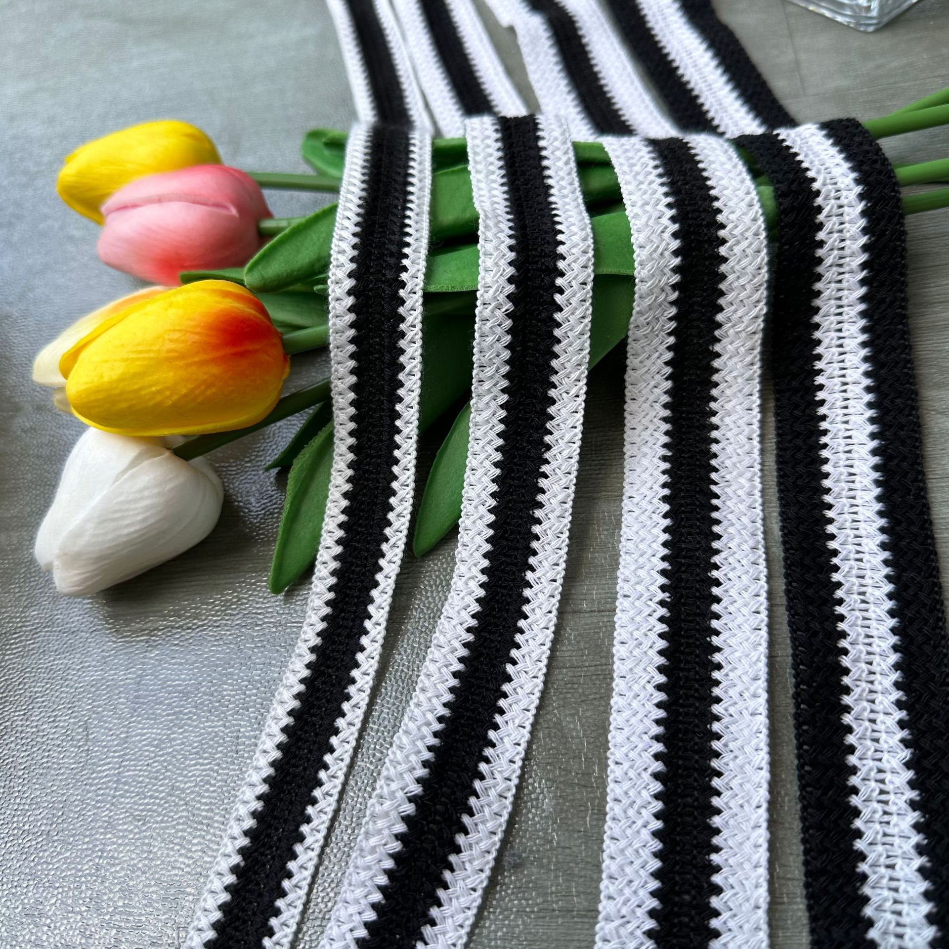 The manufacturer offers a wide range of polyester-cotton hemmed trims in various specifications and colors, as well as lace accessories for diy clothing and accessories pic 3