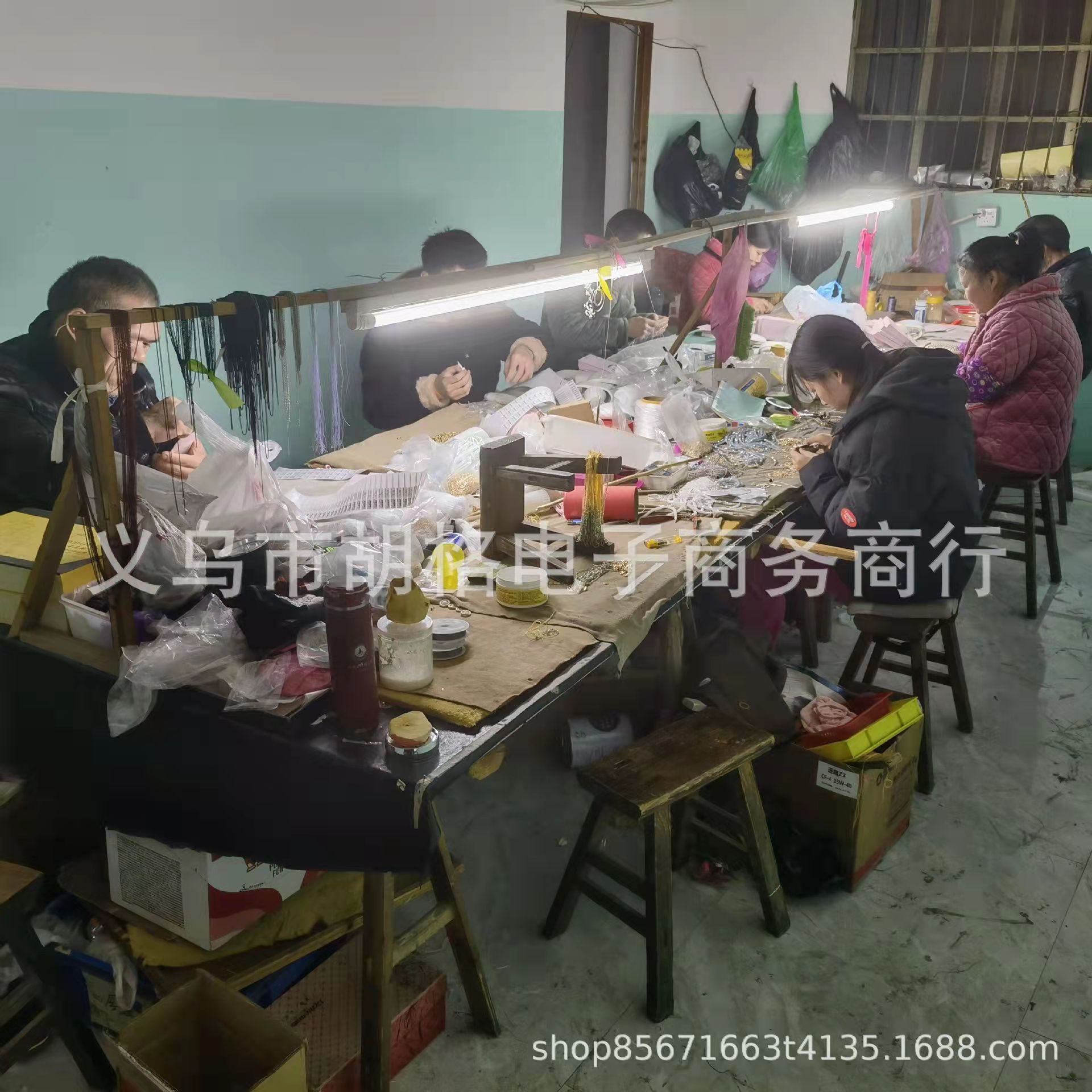 Natural crystal bracelet, four-leaf clover, natural amethyst bracelet, strawberry crystal white crystal, fashionable, light luxury and high-end feel pic 1