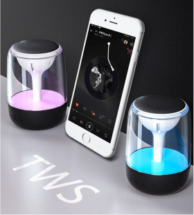 The Yayunshi C7 crystal Glass wireless Bluetooth speaker is a new cross-border product with a fashionable low-frequency computer and TWS small speaker. The glass cup design is unique and charming pic 9