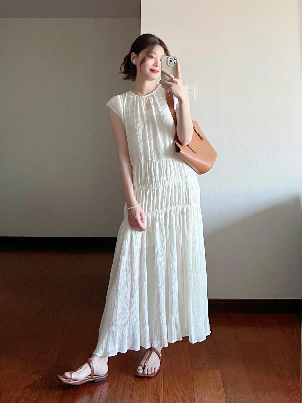 法式温柔褶皱肌理仙气小飞袖连衣裙女夏季新款慵懒风无袖长裙详情3