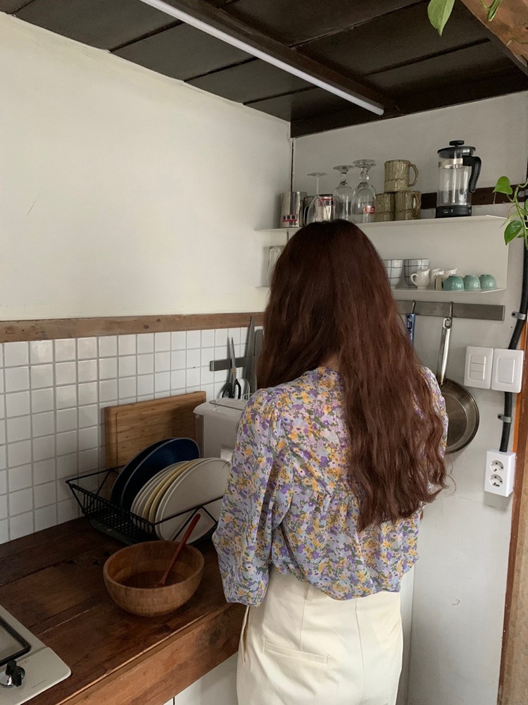 女装 ins长袖碎花雪纺衬衫女2021新款春季韩版宽松休闲单排扣上衣详情4