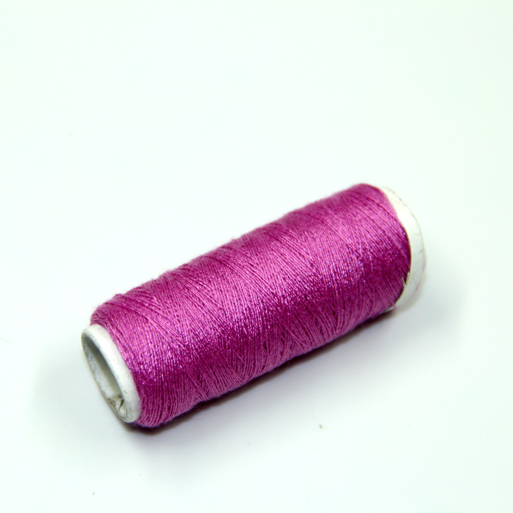 Factory direct sales of ten bags of sewing thread and ten-color sewing thread. Wholesale of sewing thread and garment sewing thread for two yuan pic 4