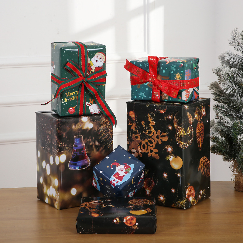 圣诞节礼品包装纸加厚铜版纸包装纸现货批发圣诞树礼盒包装纸详情1