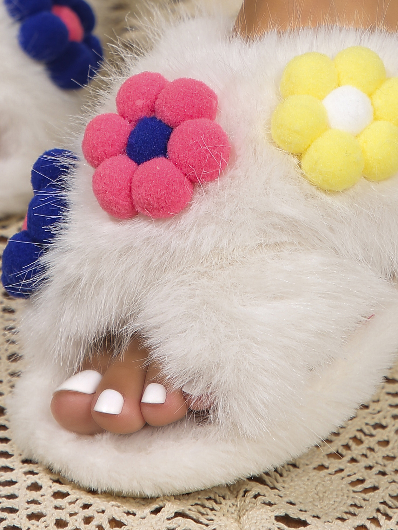 2024秋冬新款网红高级感毛毛绒拖鞋女外穿居家厚底大码交叉棉拖鞋详情6