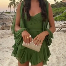 2024秋季欧美女装新款纯色性感辣妹V领灯笼袖绑带露背短款连衣裙详情25