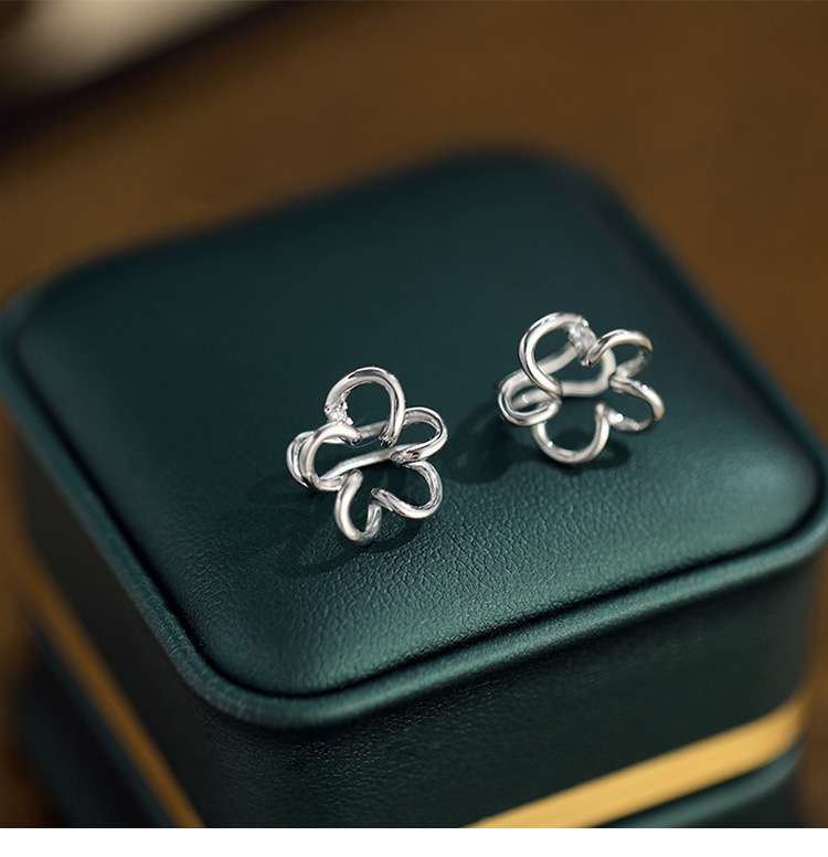 Flower-shaped ear clips for women, 2024 new high-end and light luxury earrings, niche design summer earrings pic 5