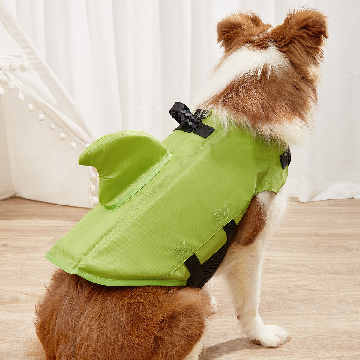 New pet clothing, shark fin dog swimsuits, large and small dog water entertainment fashion swimming pet life jackets pic 20
