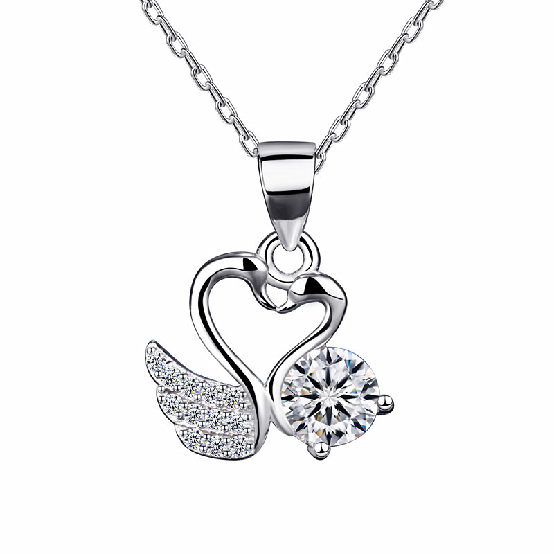 A high-quality imitation D-color moissanite four-leaf clover female pendant with eight hearts and eight arrows from a live-streaming product by a popular influencer on Kuaishou and Douyin pic 15