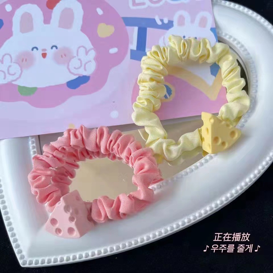 Cute and sweet, with a high level of appearance, cheese and cheese hair bands in a girlish heart, sweet and tender pink small intestine hair bands, headbands and headwear for girls pic 1