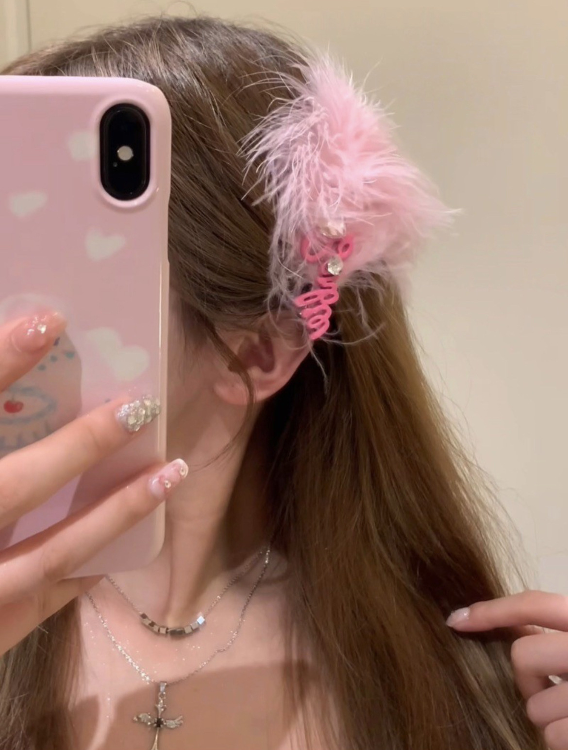 多巴胺y2k芭比公主风侧边刘海夹珍珠蝴蝶结字母鸭嘴夹子头饰批发                             详情4