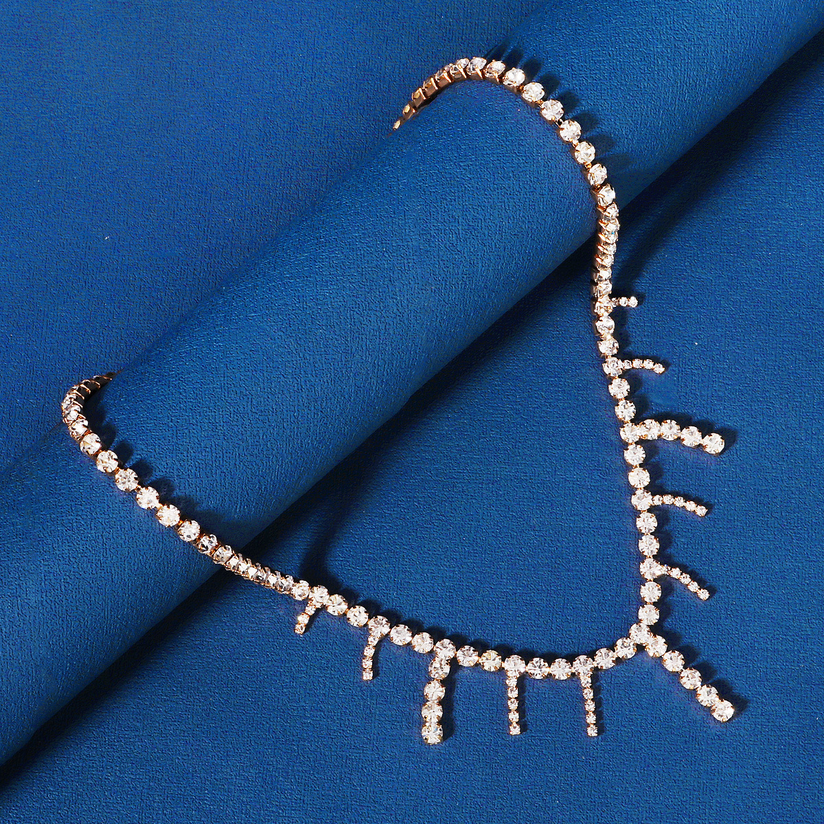 The European and American retro chain headwear features a light luxury design with multiple layers of water diamond headbands and Bohemian-style forehead ornaments pic 28