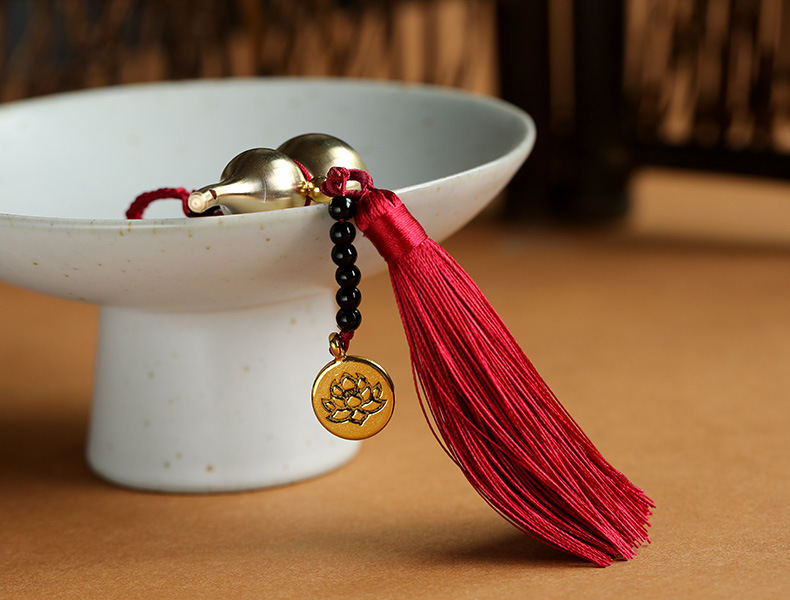 Brass gourd hand-woven lanyard, keychain pendant, car tassel style, personalized and creative schoolbag hanging decoration for men and women pic 10