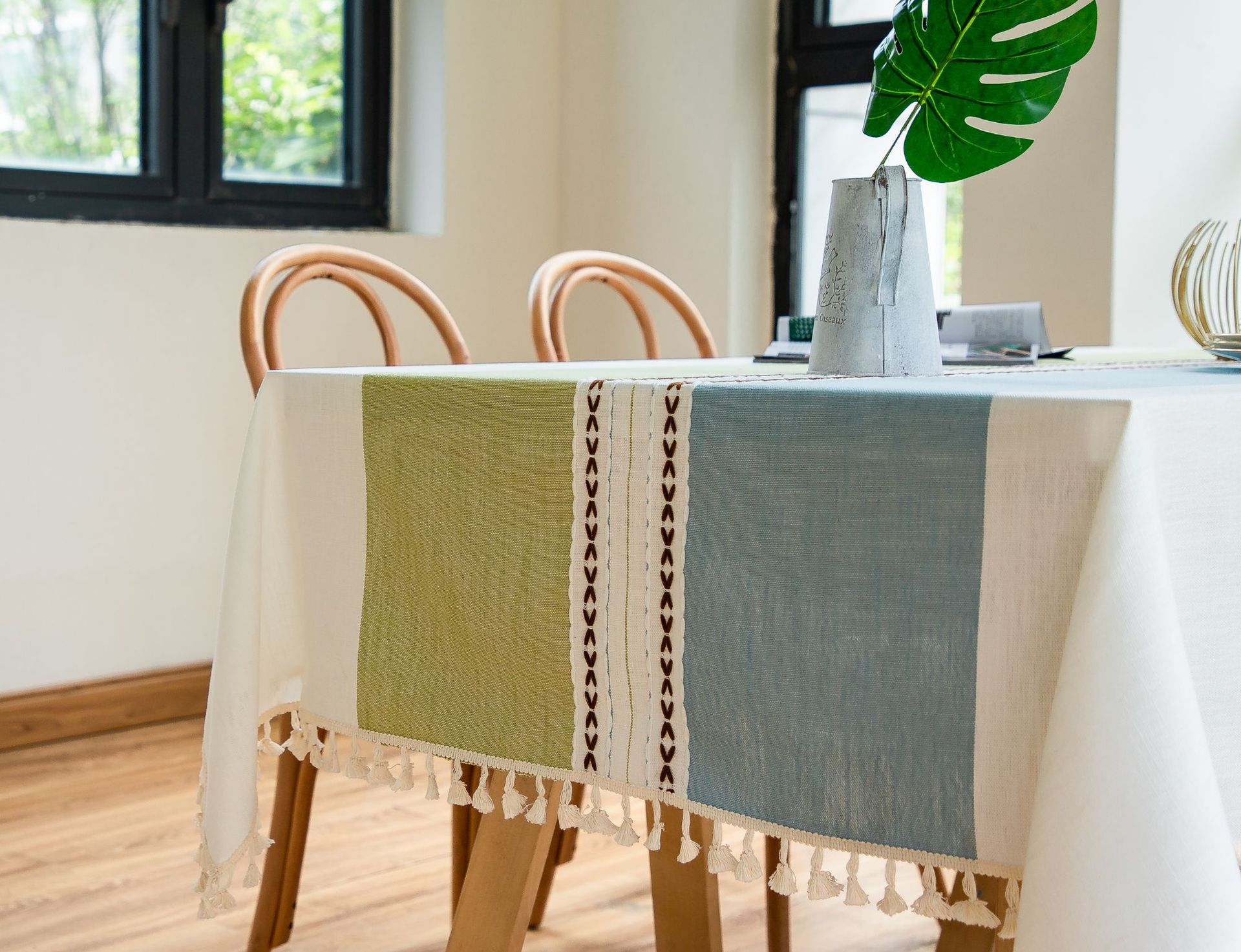 Cross-border Japanese color-blocking and color-blocking embroidered tassel tablecloths, kitchen, dining room, party, family table cover decoration, cotton and linen pic 24