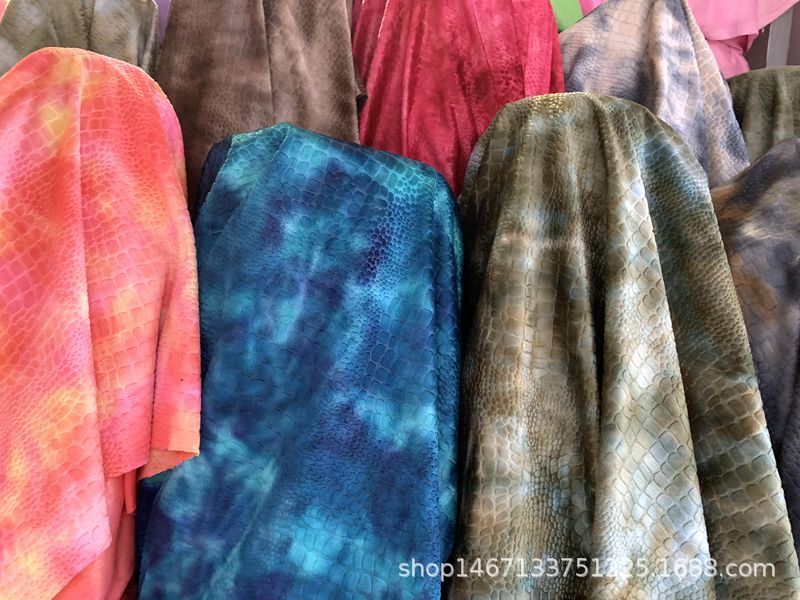 Short plush dinosaur pattern fabric, tie-dyed embossed gradient color, various toys, clothing and accessories, crocodile pattern velvet fabric pic 6