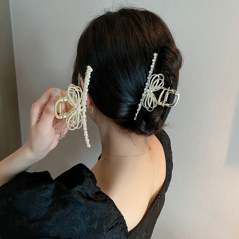 Elegant hair clip at the back of the head, large shark clip, elegant bow headwear, female 2023 Internet celebrity hair clip pic 4
