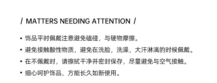 The new Korean version of the S925 silver diamond-encrusted four-leaf clover bracelet, featuring a simple and elegant style for women, is selling well pic 3