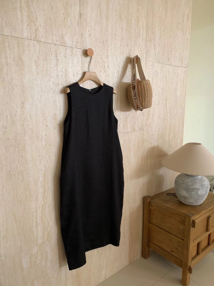 2024 Minimalist and elegant all-linen vest dress for women, summer sleeveless long dress for women pic 9