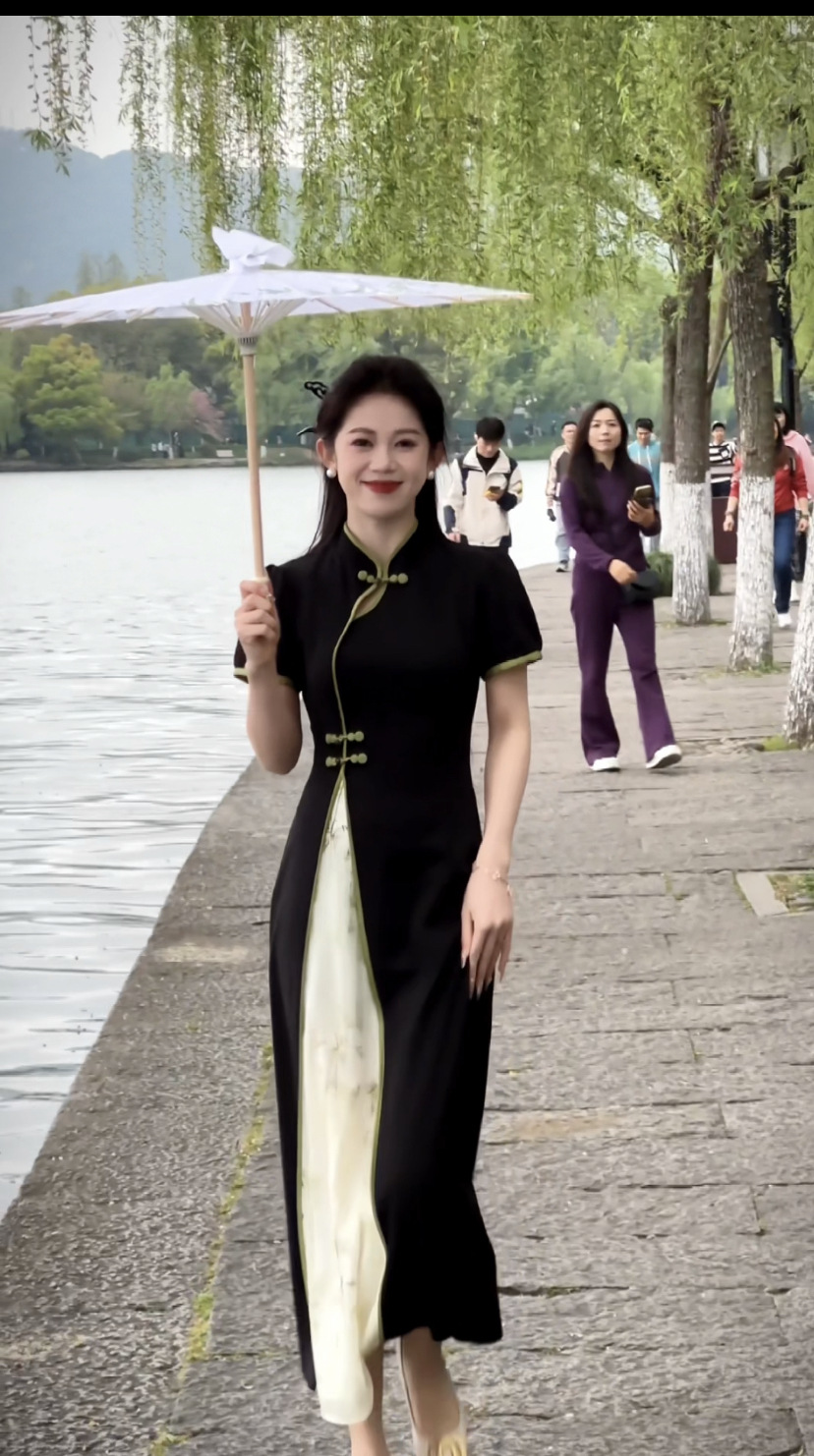 设计感精致新中式显瘦旗袍连衣裙女2024夏季新款开叉拼接时尚长裙详情9