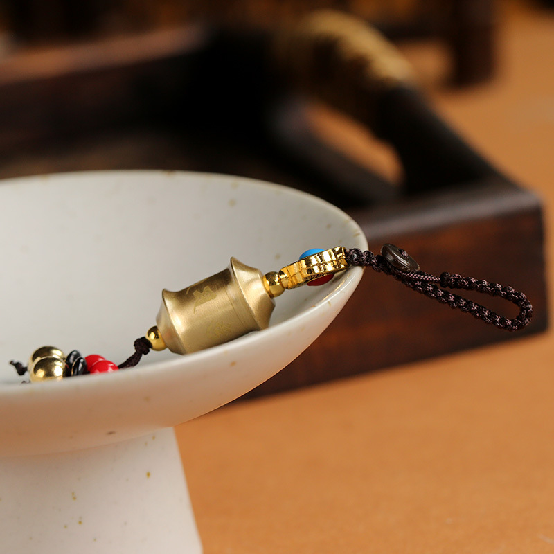 Solid pure copper prayer wheel pendant, retro brass six-character mantra keychain, small decorative item, Yiwu pic 8