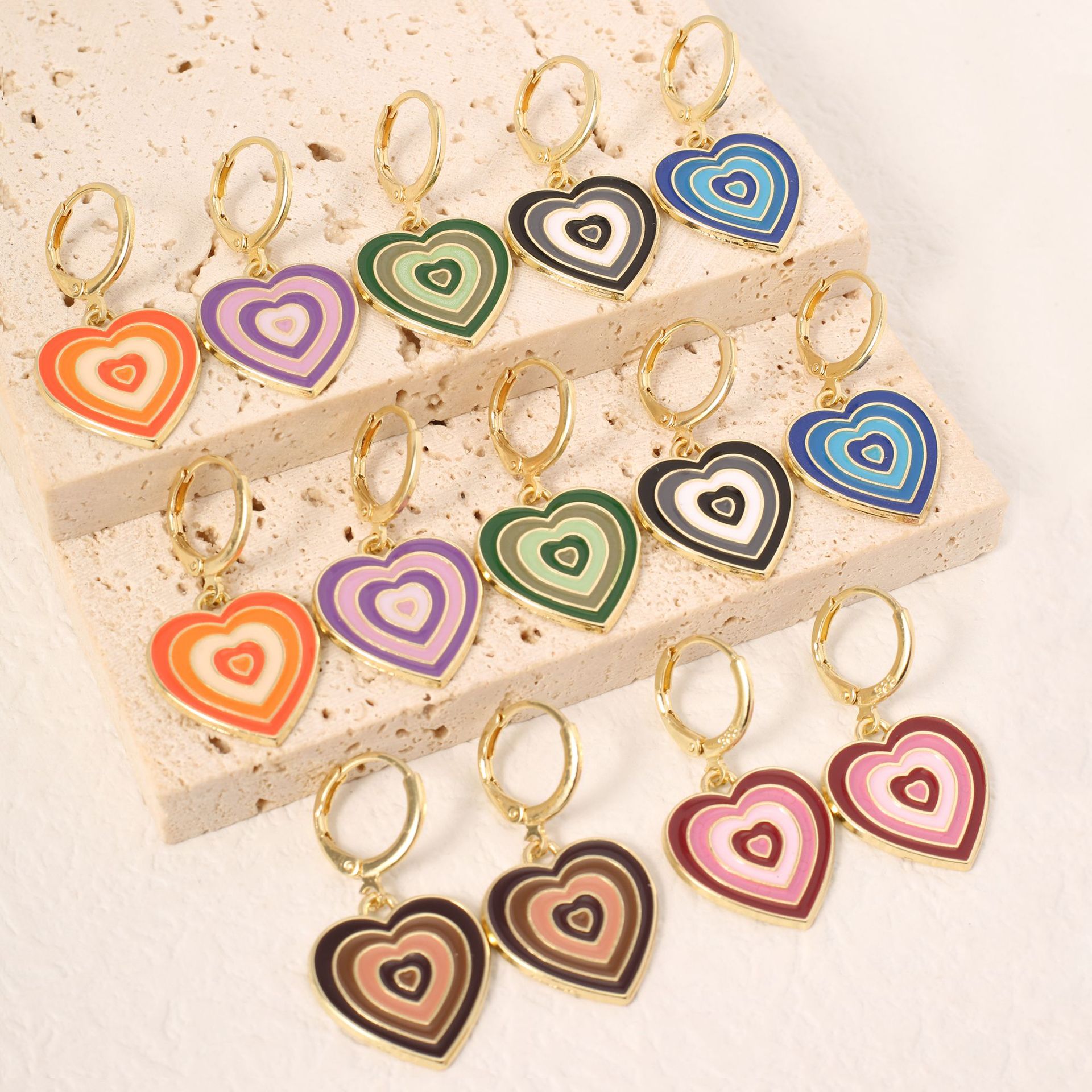 Sanhuai retro and simple heart-shaped earrings for women, new trendy and high-end stud earrings, unique and niche design, heart-shaped earrings pic 2